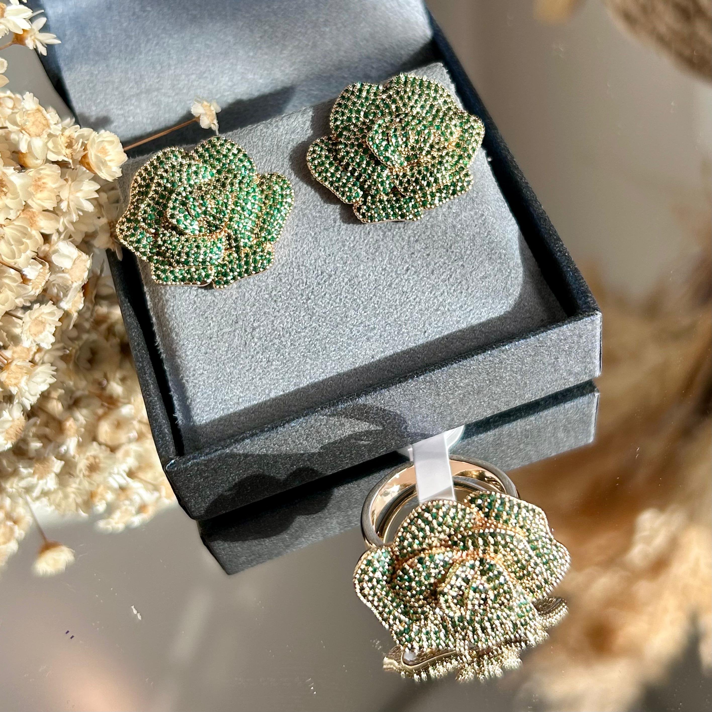 Conjunto Brinco E Anel Verde Esmeralda