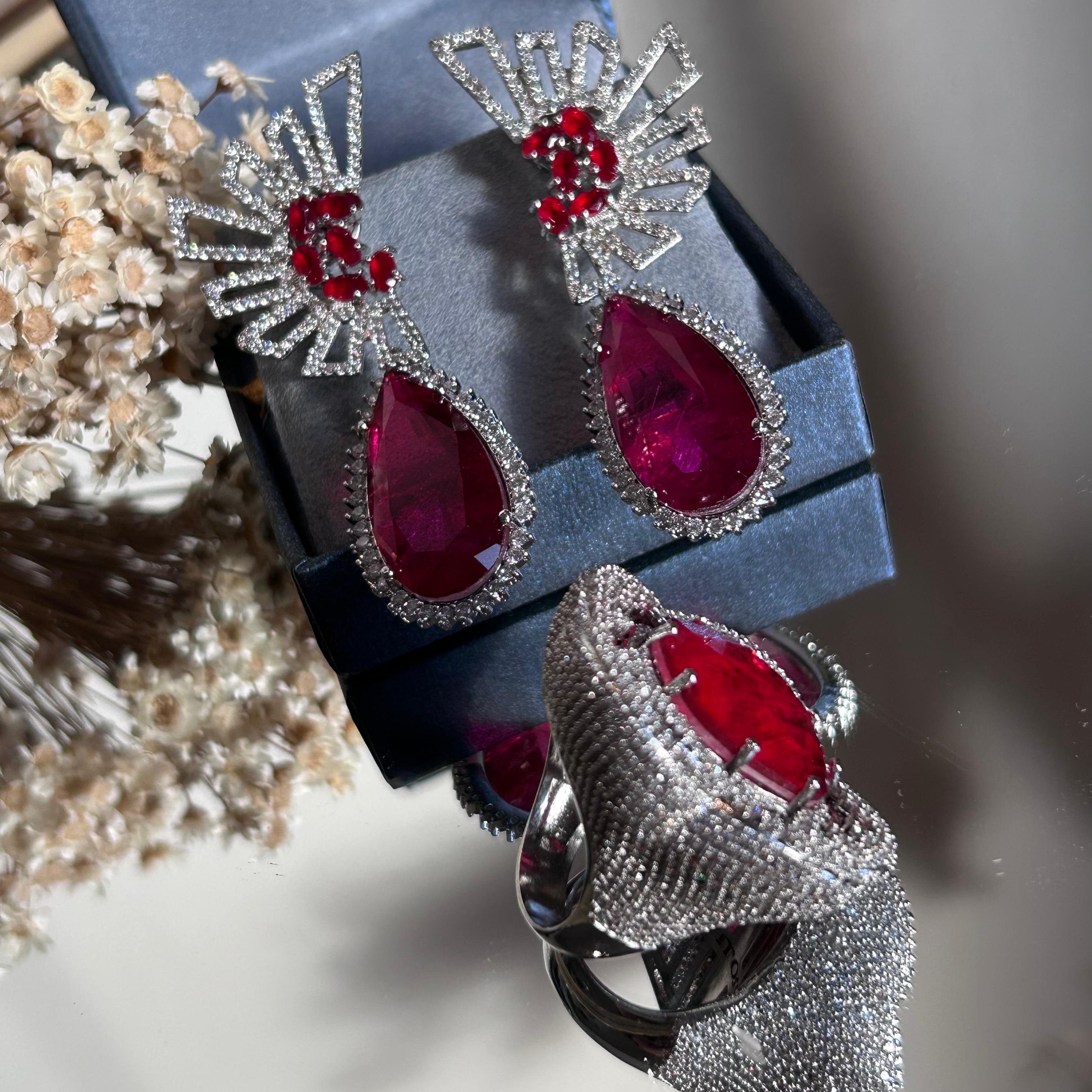 Conjunto de Brinco e Anel Luxo Rubi