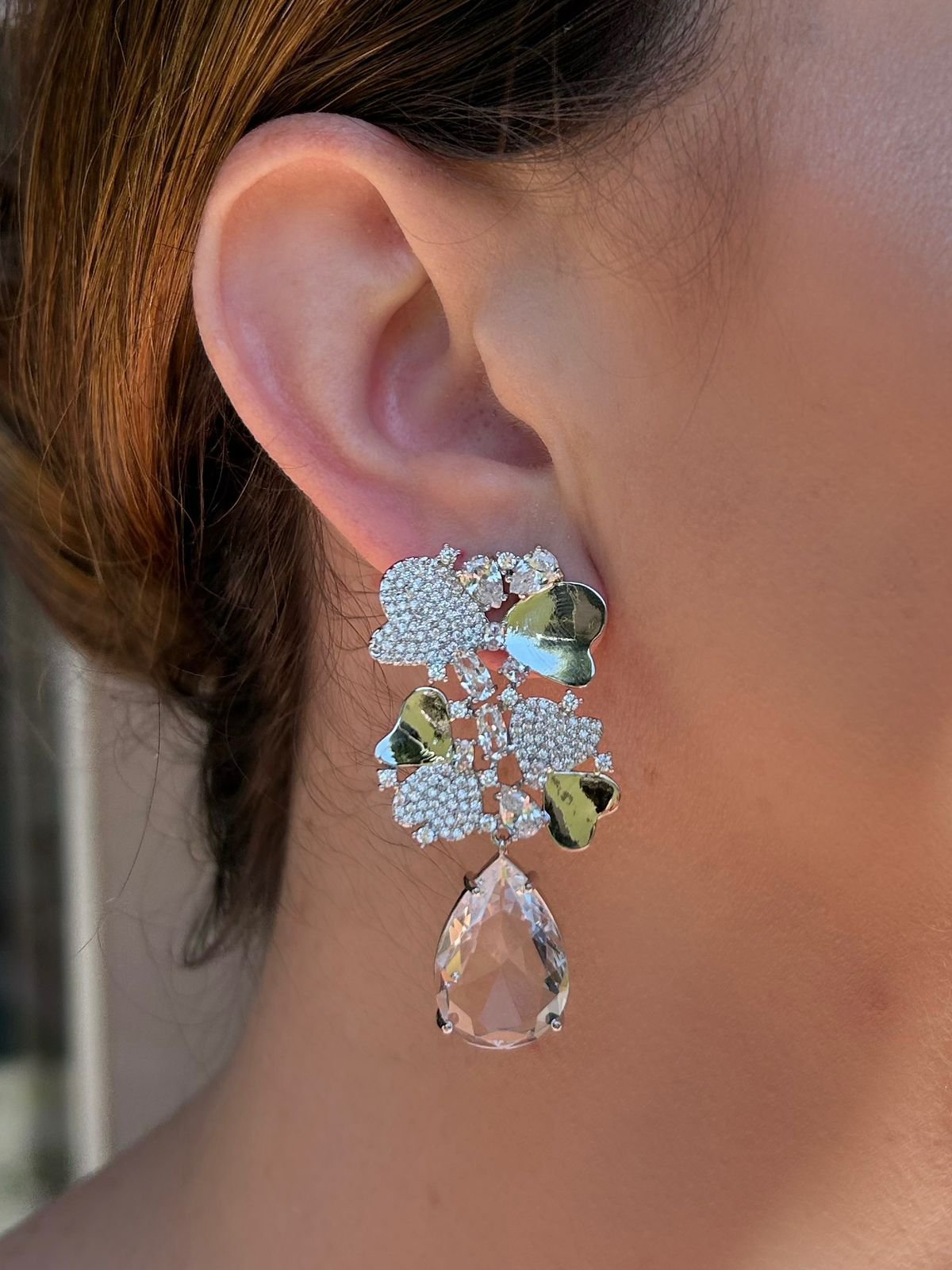 Conjunto Brinco e Anel Detalhes Corações Prateados