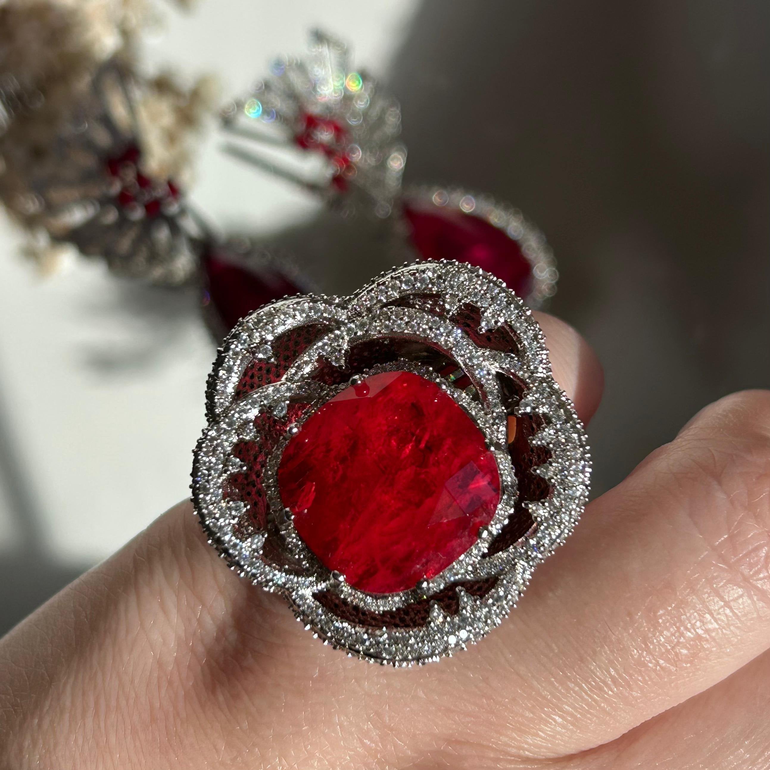 Conjunto de Brinco e Anel Luxo Rubi