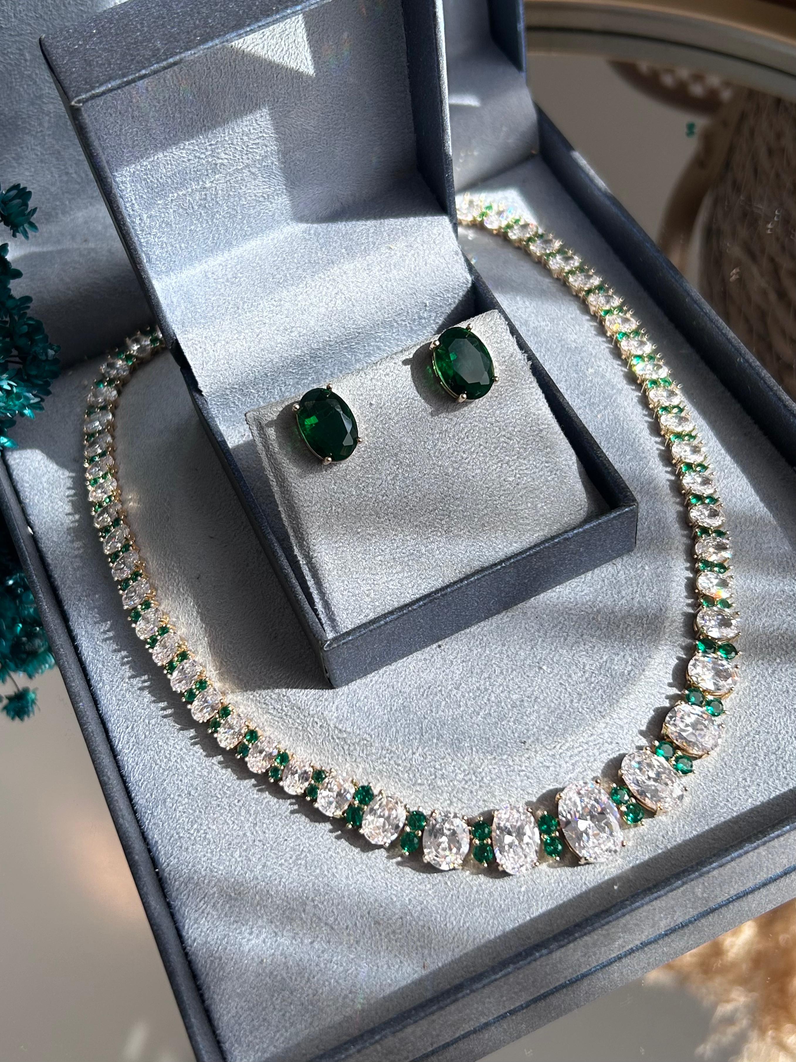 Conjunto Brinco e Colar Nathalia Verde Esmeralda Dourado