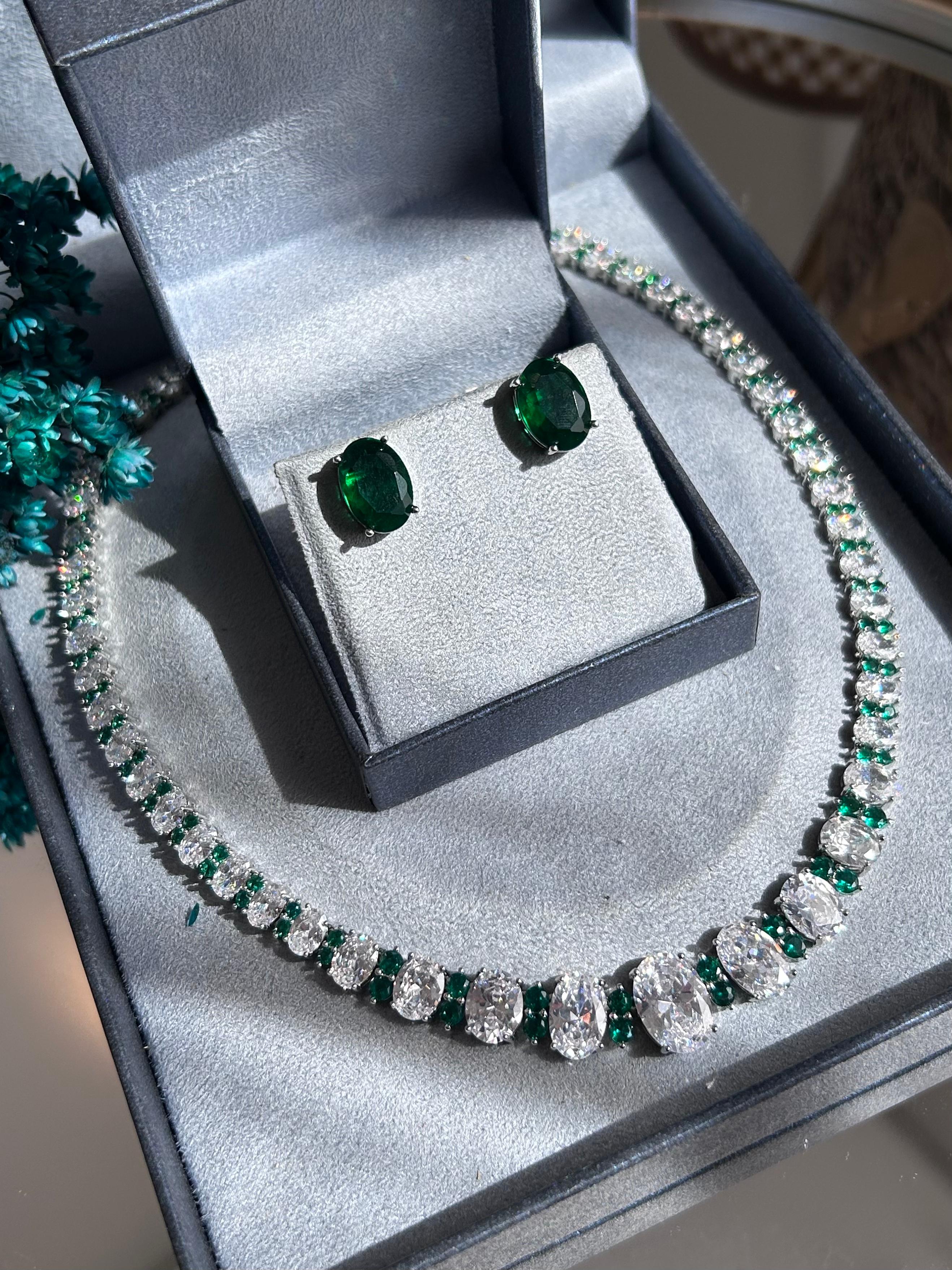 Conjunto Brinco e Colar Nathalia Verde Esmeralda