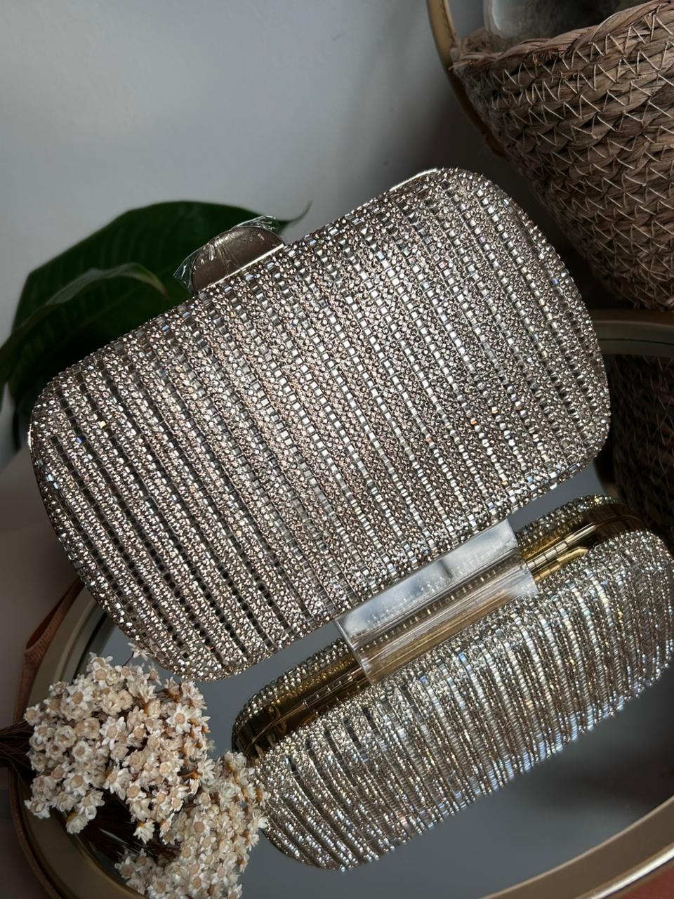 Bolsa Clutch Retangular Cristais Detalhados Dourada