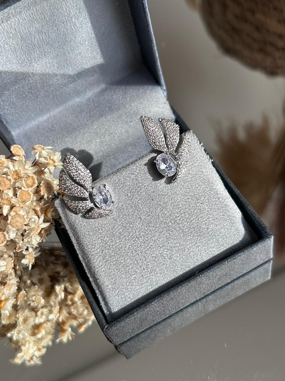 Brinco EarCuff Asa