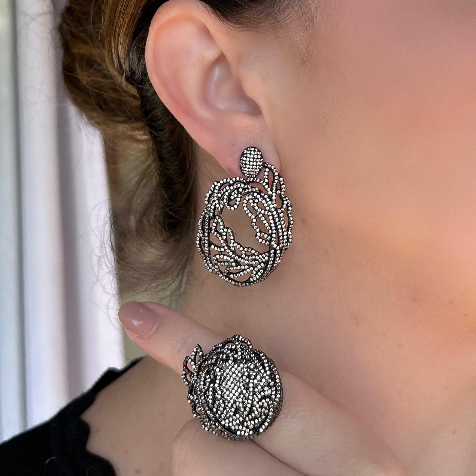 Conjunto Brinco E Anel Linhas Champagne