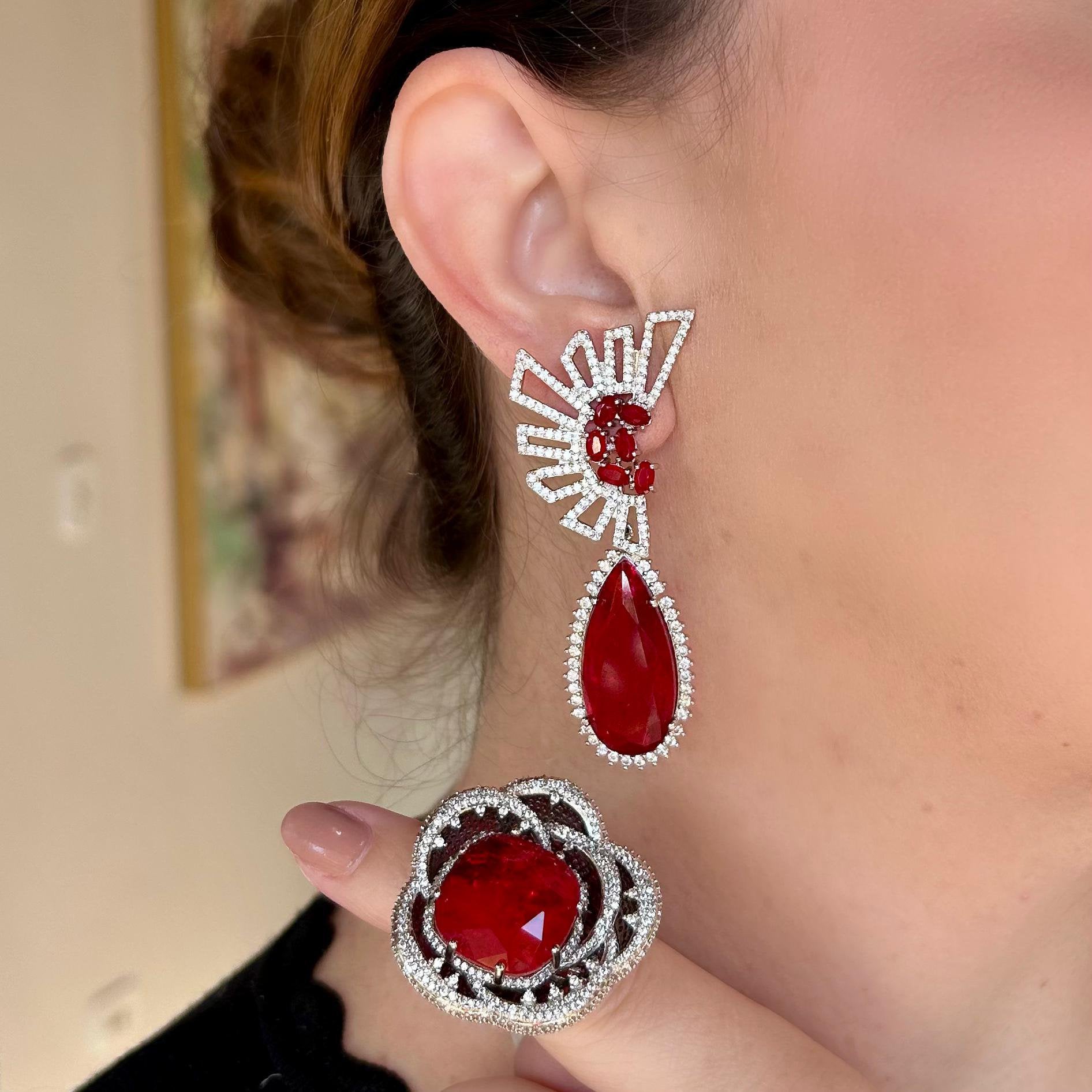 Conjunto de Brinco e Anel Luxo Rubi