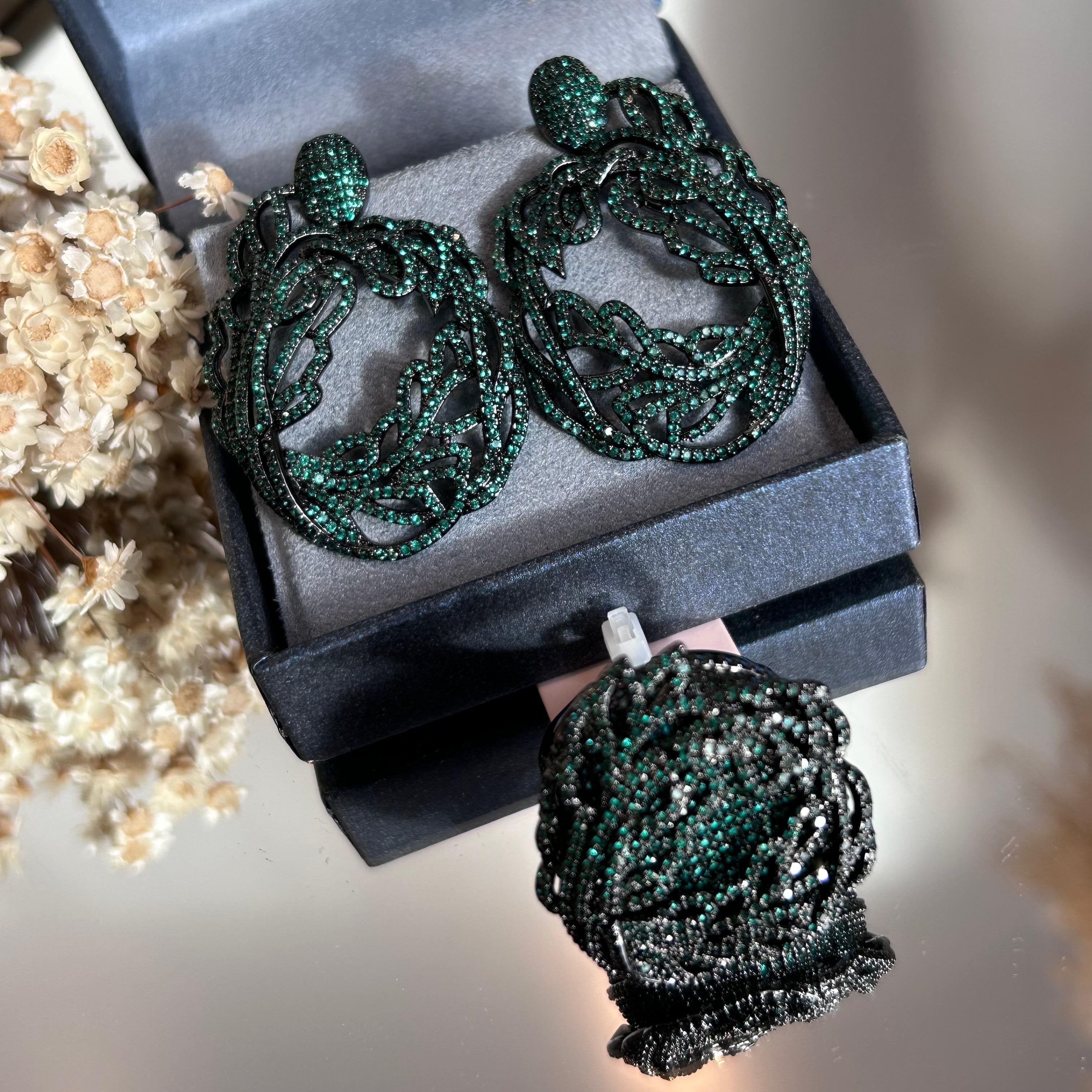 Conjunto Brinco e Anel Linhas Verde Esmeralda