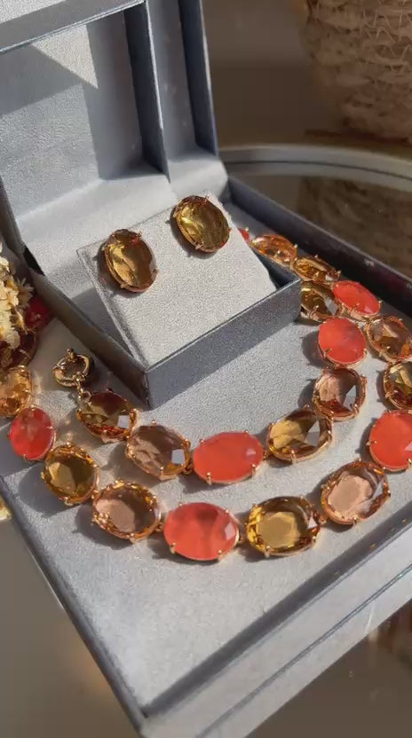 Conjunto Brinco, Colar e Pulseira Pedras Ovais Laranjadas