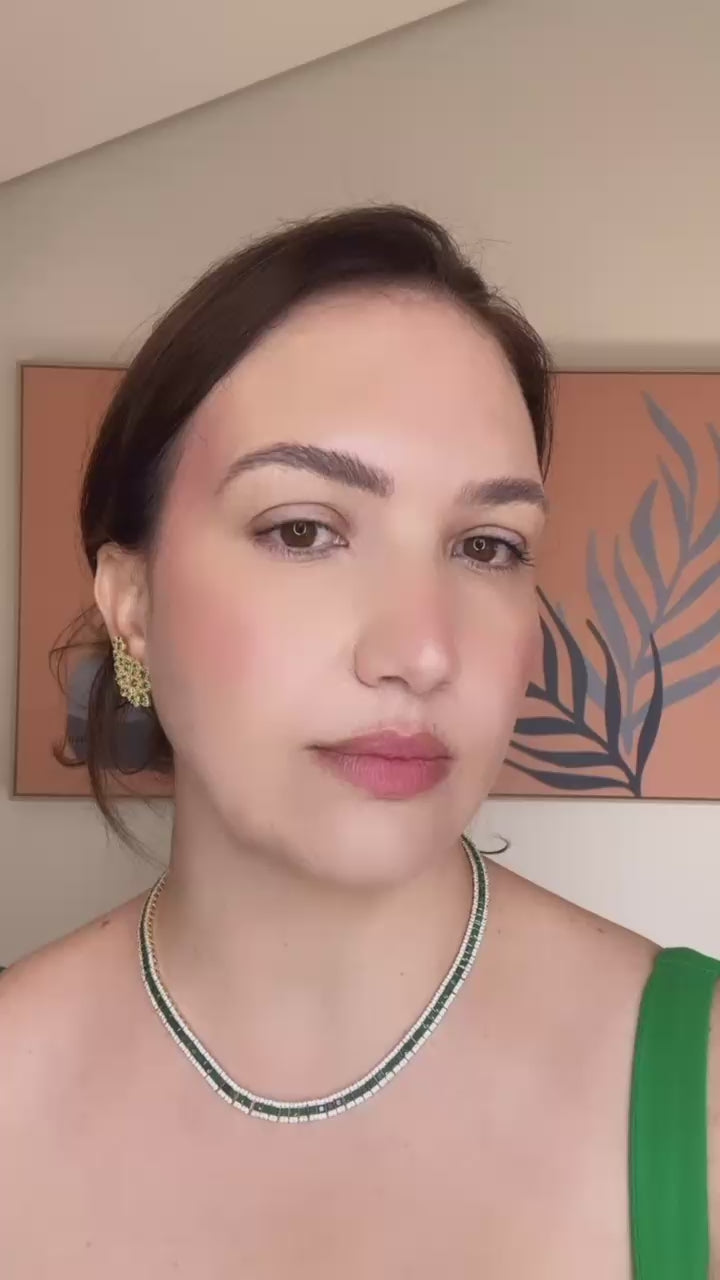 Colar Rivira Três Fileiras Baguetada Verde Esmeralda