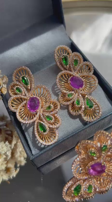 Conjunto Brinco e Anel Camadas Fucsia com Verde Emeralda