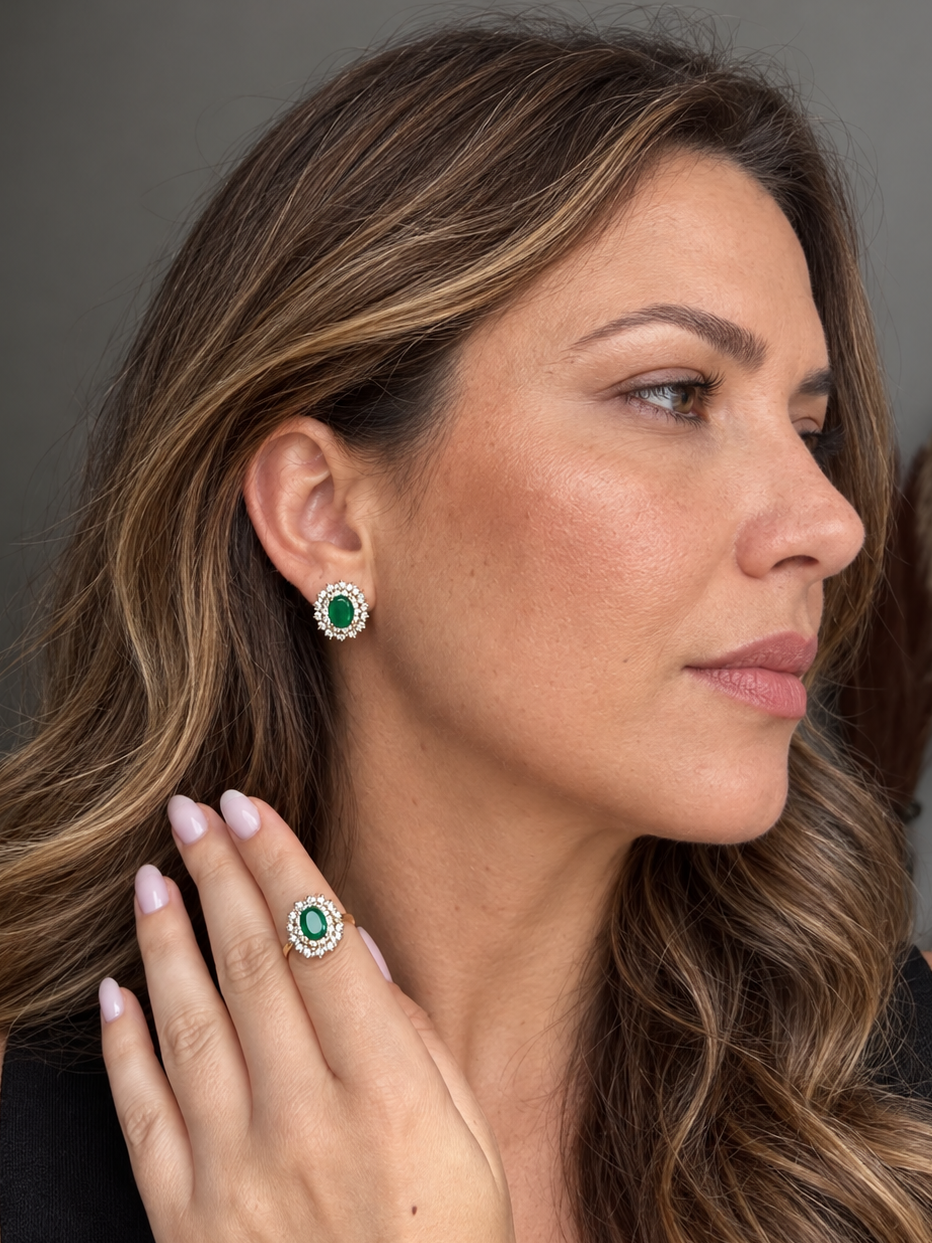 Anel Noah Verde Esmeralda Oval Dourado