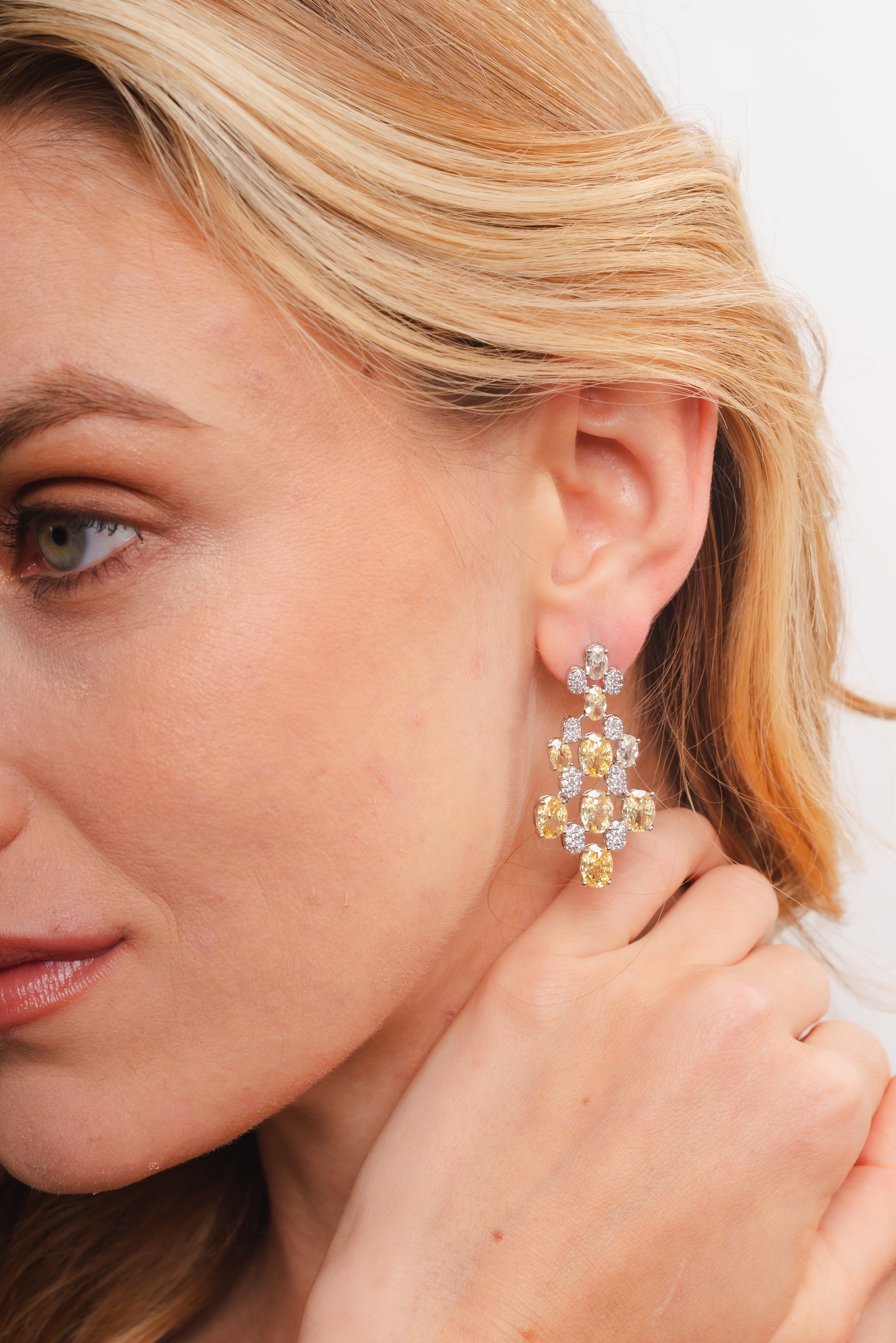 Brinco Romena Fancy Yellow