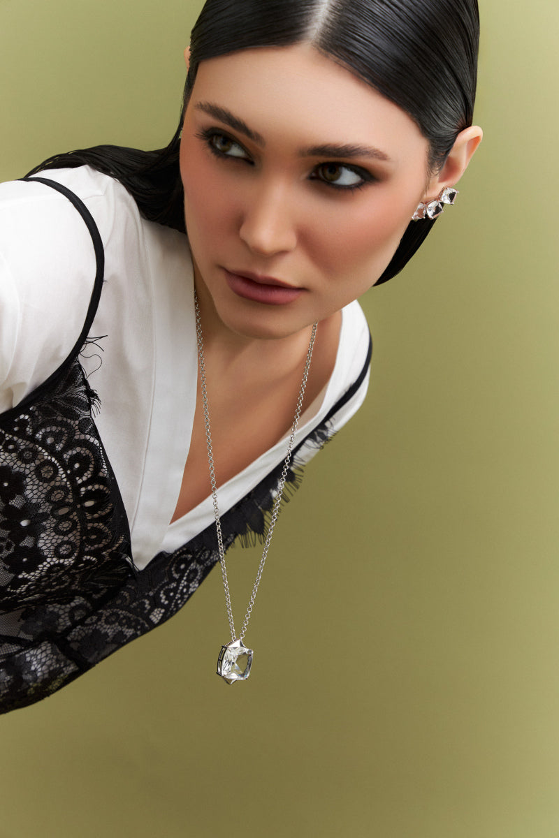 Colar Longo Pingente Cristal Quadrado
