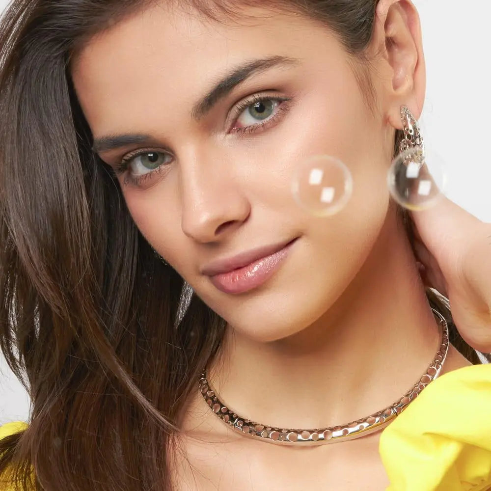 Gargantilha Lisa com Circulos VAzados