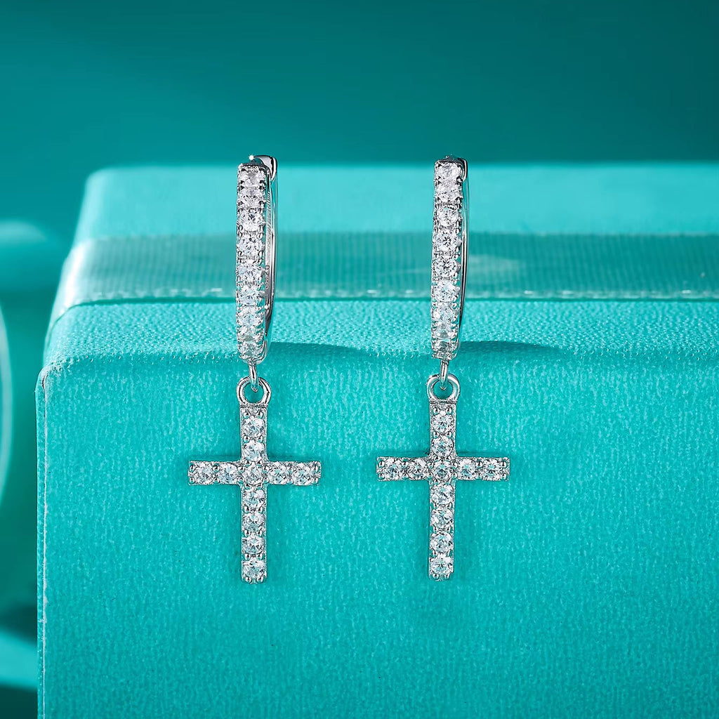 Brinco Agola Pingente Cruz Moissanite 0,57ct