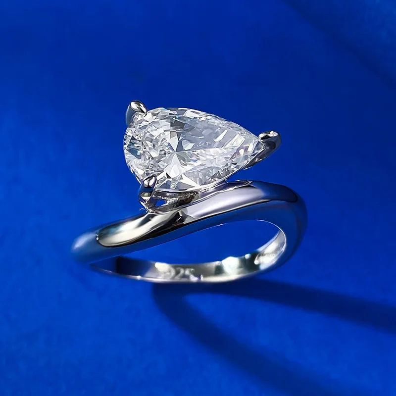 Anel Pear Moissanite 1,5ct