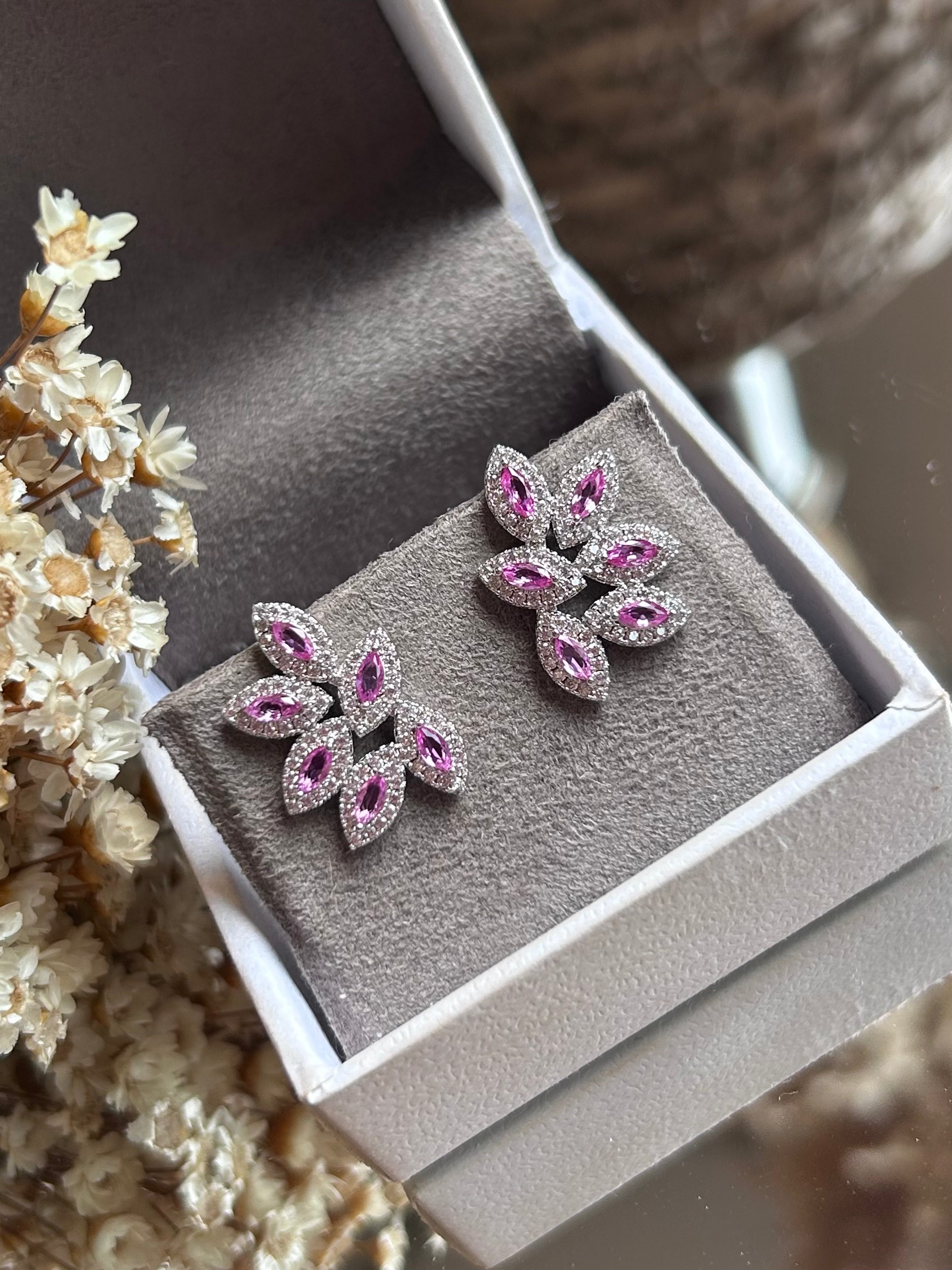 Brinco Navetes Safira Rosa/Pink