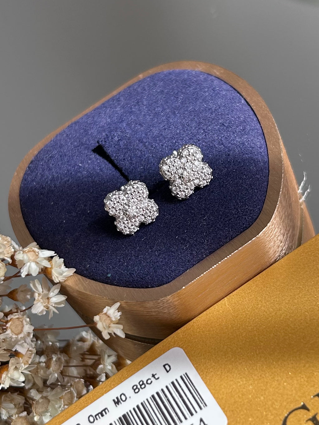 Brinco Trevo Moissanite 0,88CT