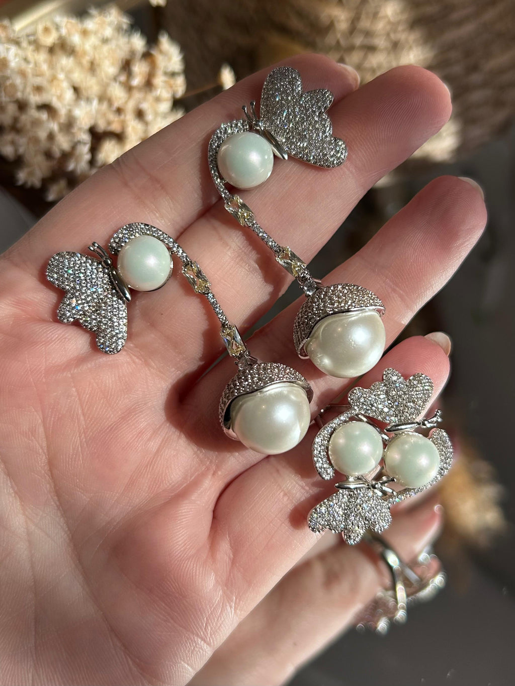 Conjunto Anel e Brinco Borboleta e Pérolas