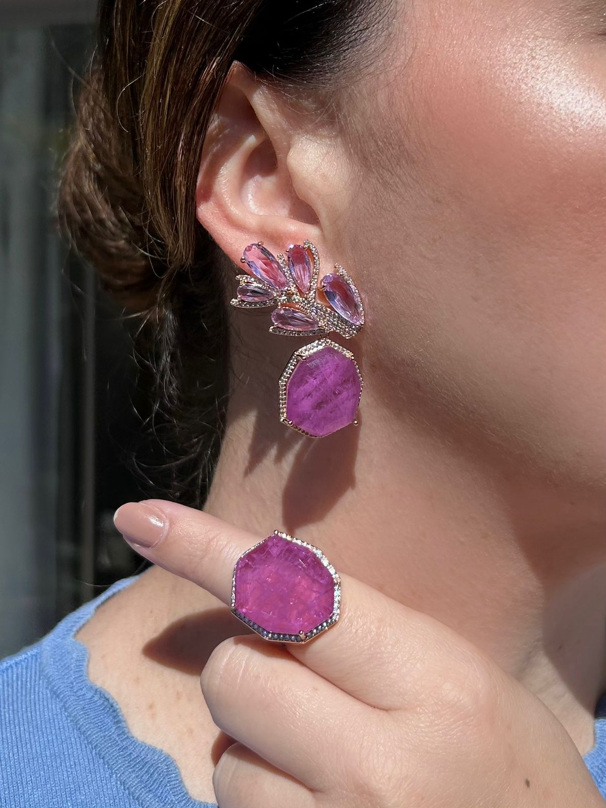 Conjunto Brinco e Anel Luxo Fucsia
