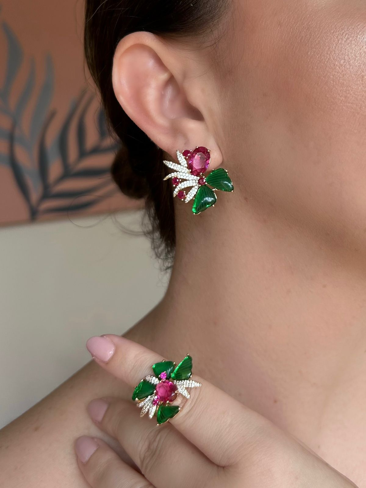 Conjunto Brinco e Anel Carla P Verde e Pink Dourado