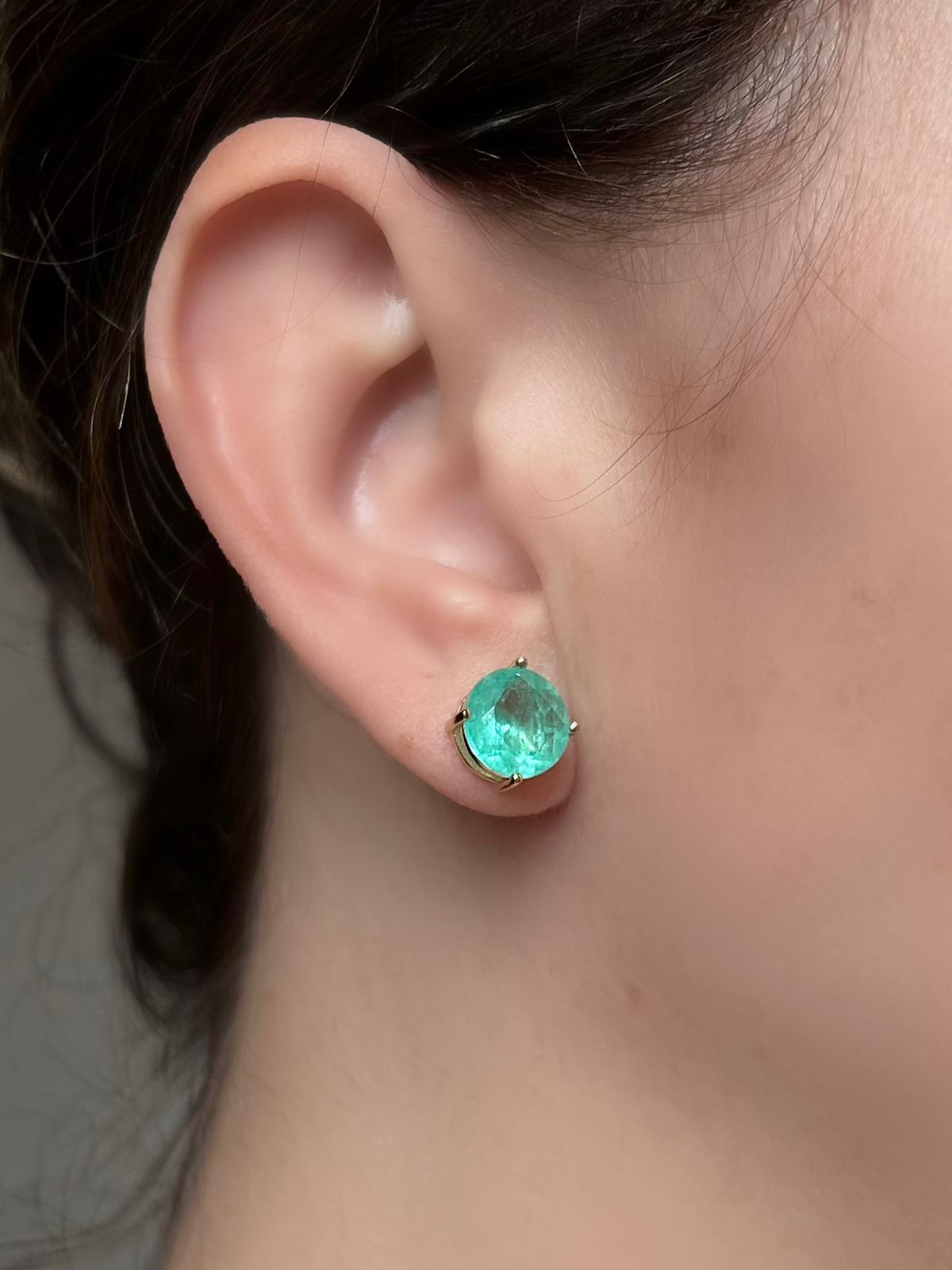 Brinco Solitário 10mm Turmalina