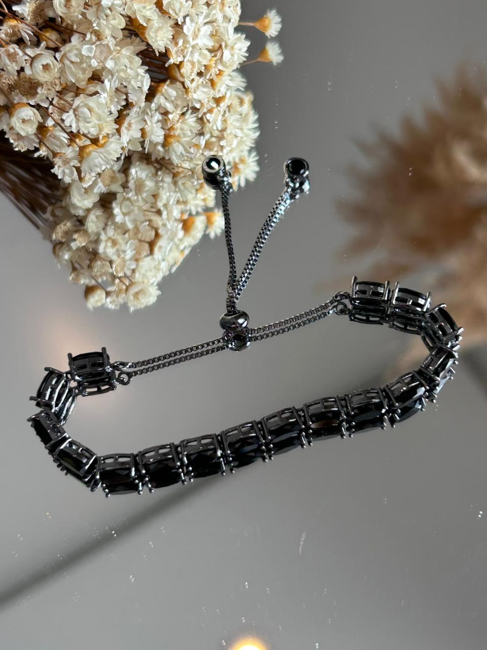 Pulseira Shambala Zirconias Negras