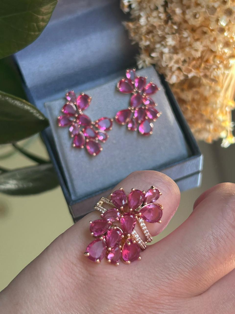 Conjunto Brinco e Anel Gotas Safira Rosa