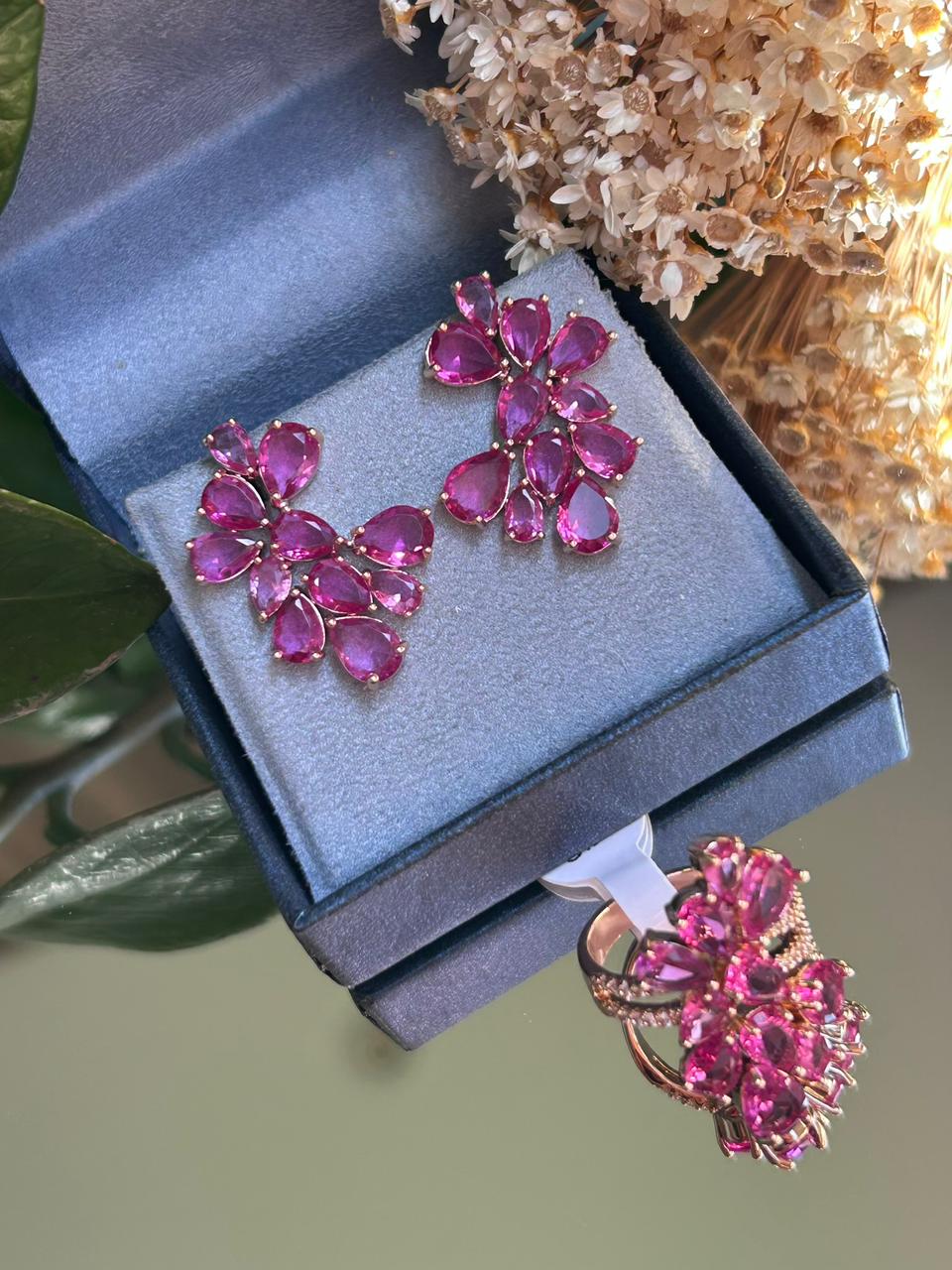 Conjunto Brinco e Anel Gotas Safira Rosa