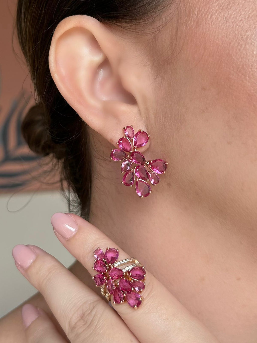 Conjunto Brinco e Anel Gotas Safira Rosa