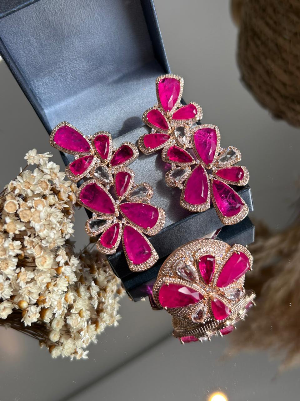 Conjunto Brinco e Anel Imperatriz Pink