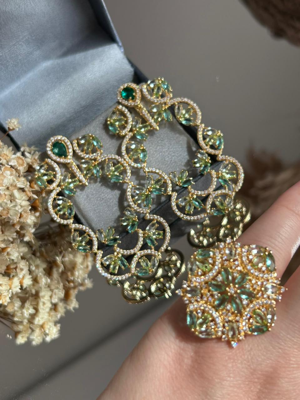 Conjunto Brinco e Anel Leona