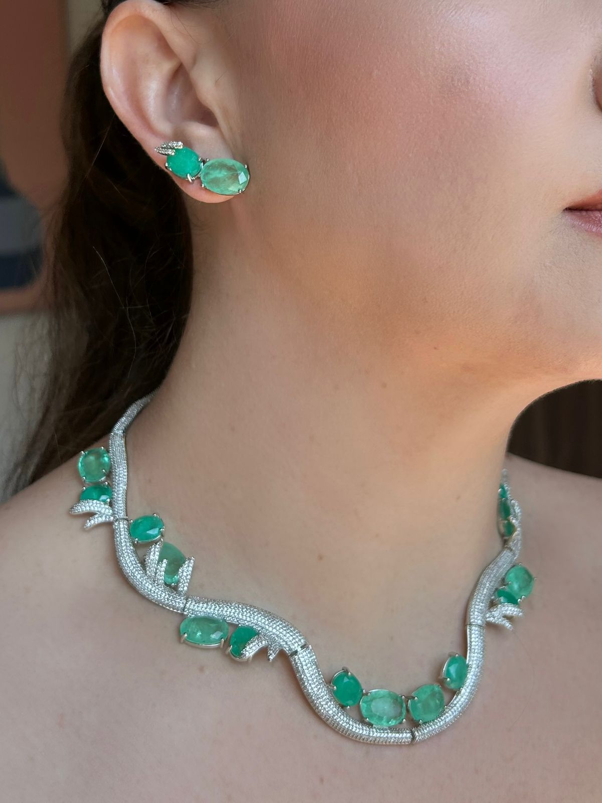 Conjunto Brinco e Colar Curvo Turmalina