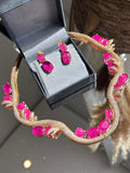 Conjunto Brinco e Colar Curvo Pink Fusion Dourado