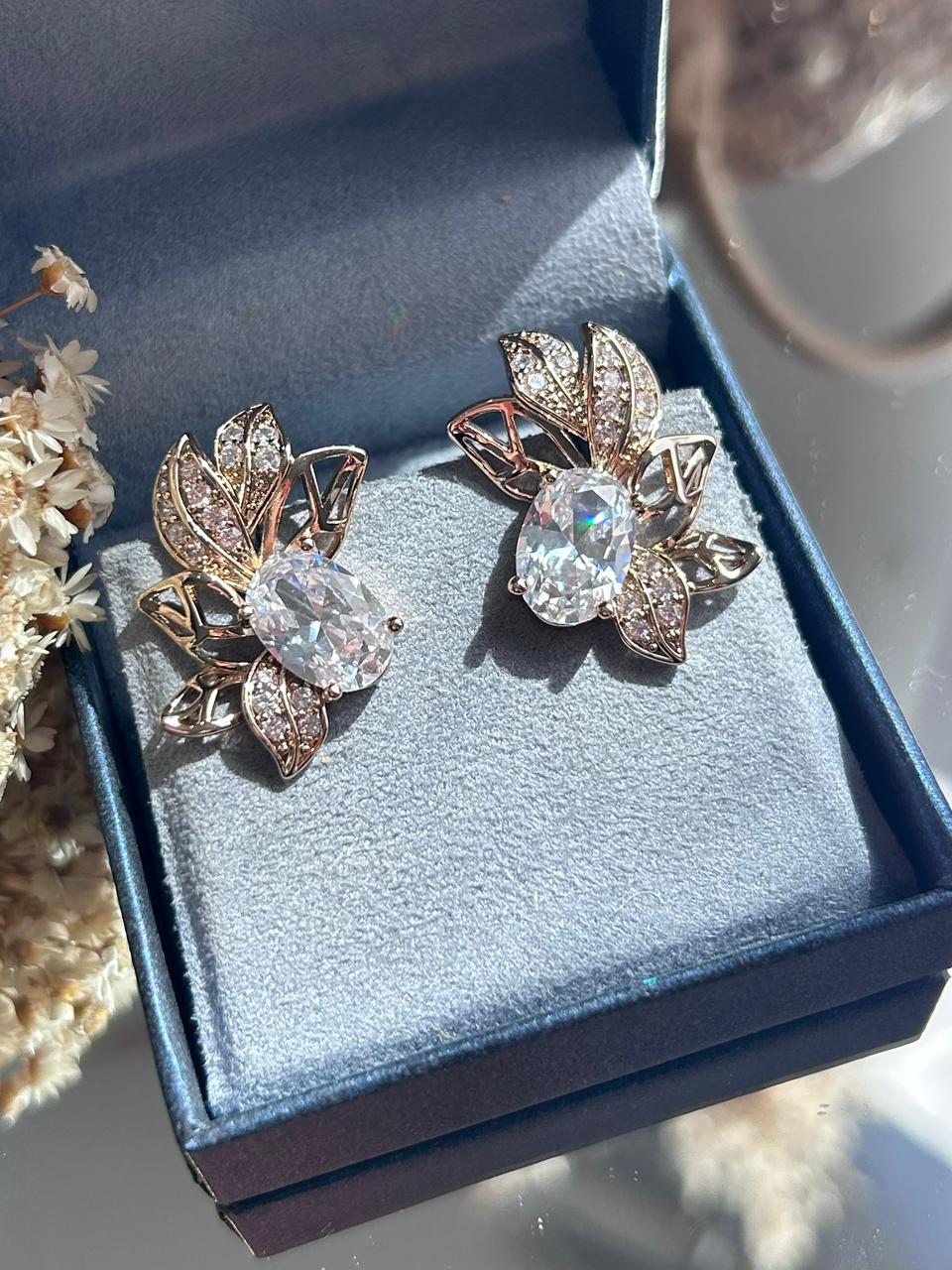 Brinco EarCuff Folhas