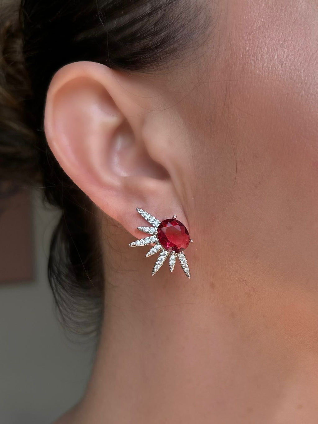 Brinco Raios Rubelita