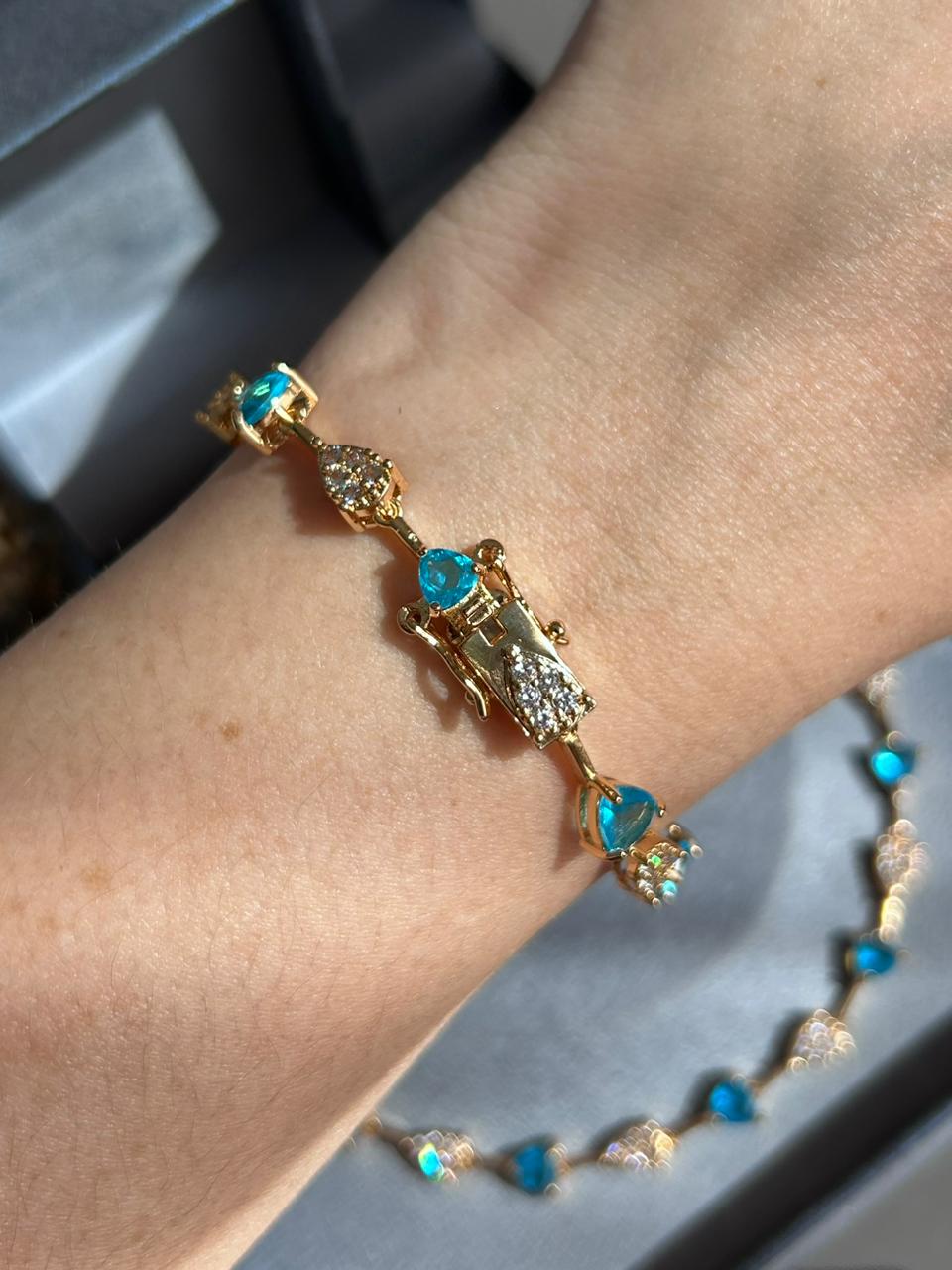 Pulseira Riviera Pedra Triangular Água Marinha Dourado