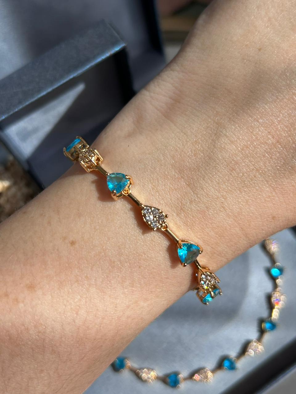 Pulseira Riviera Pedra Triangular Água Marinha Dourado