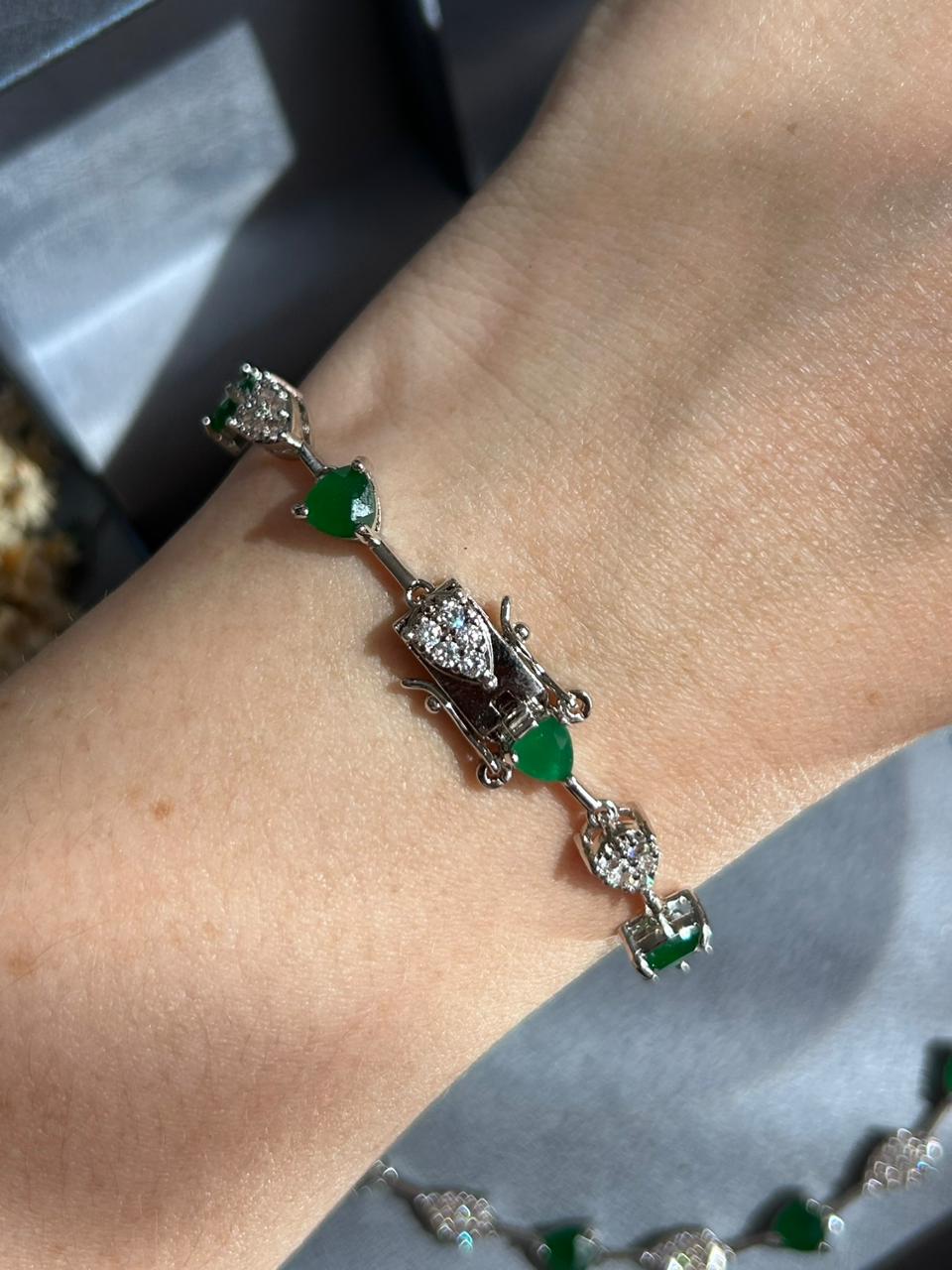 Pulseira Riviera Pedra Triangular Verde Esmeralda