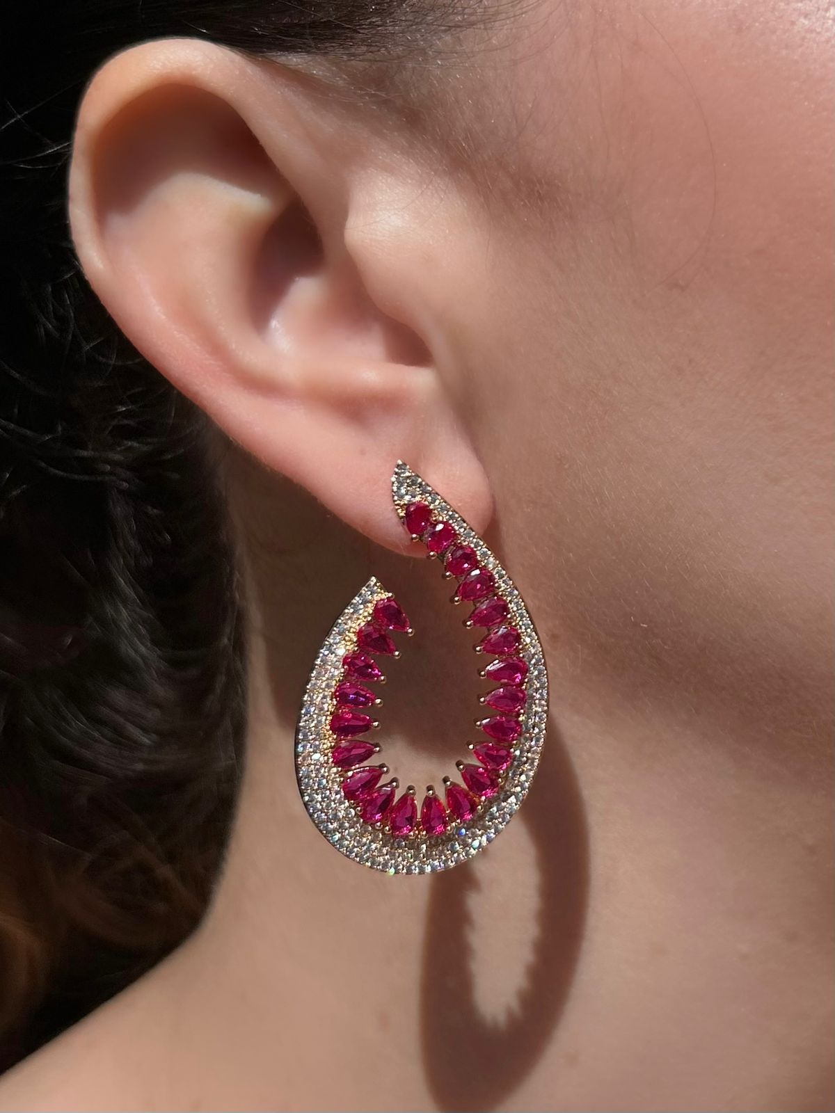 Argola Frontal Safira Rosa/Pink