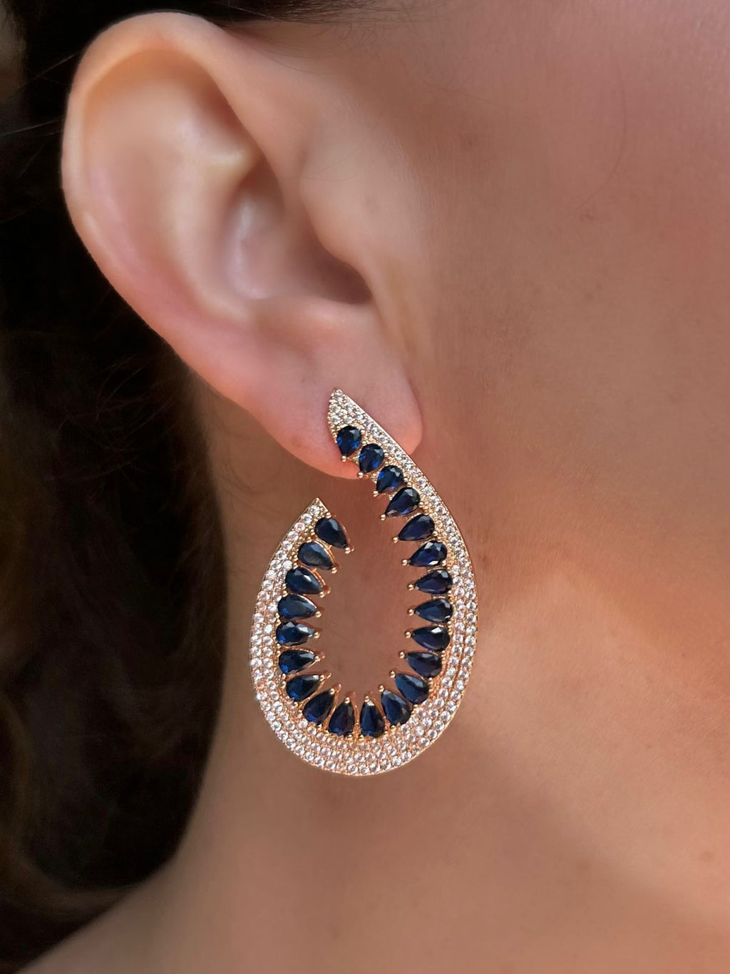 Argola Frontal Azul Safira