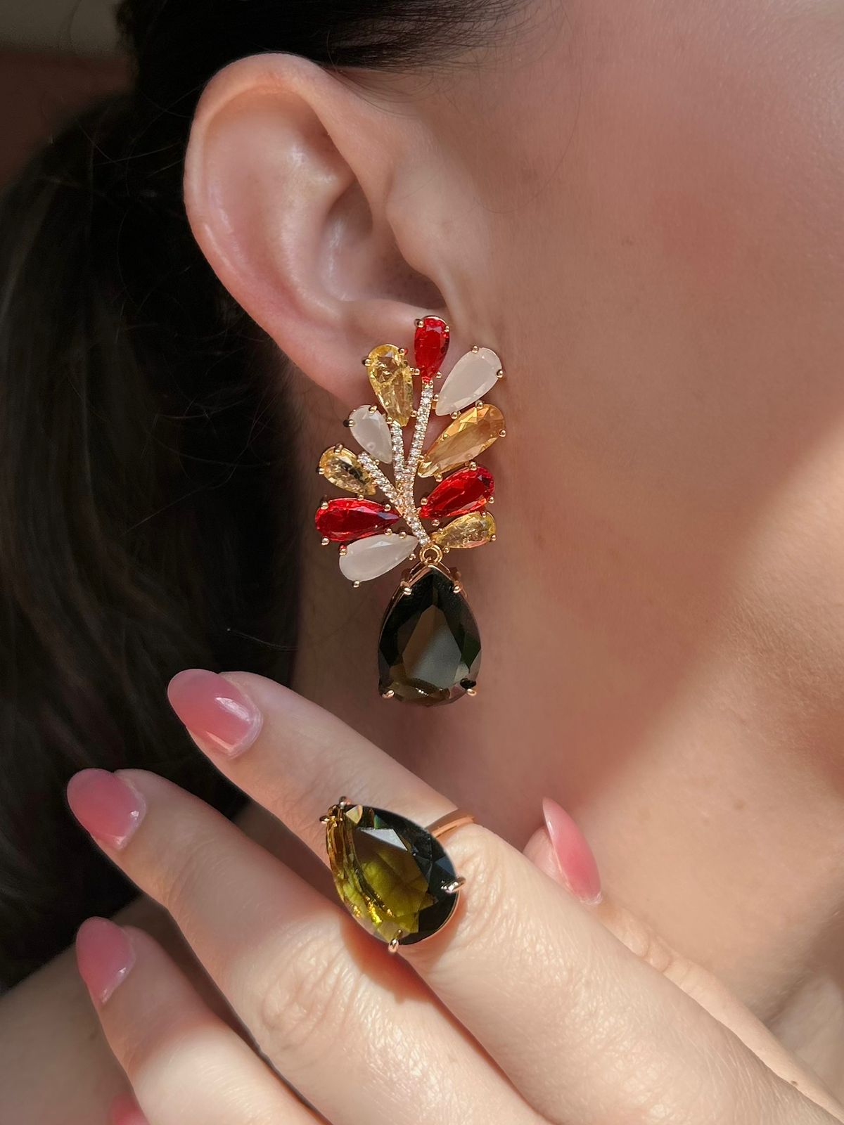 Conjunto Brinco e Anel Ajustável Folhas Tangerina, Amarelo e MochaMousse