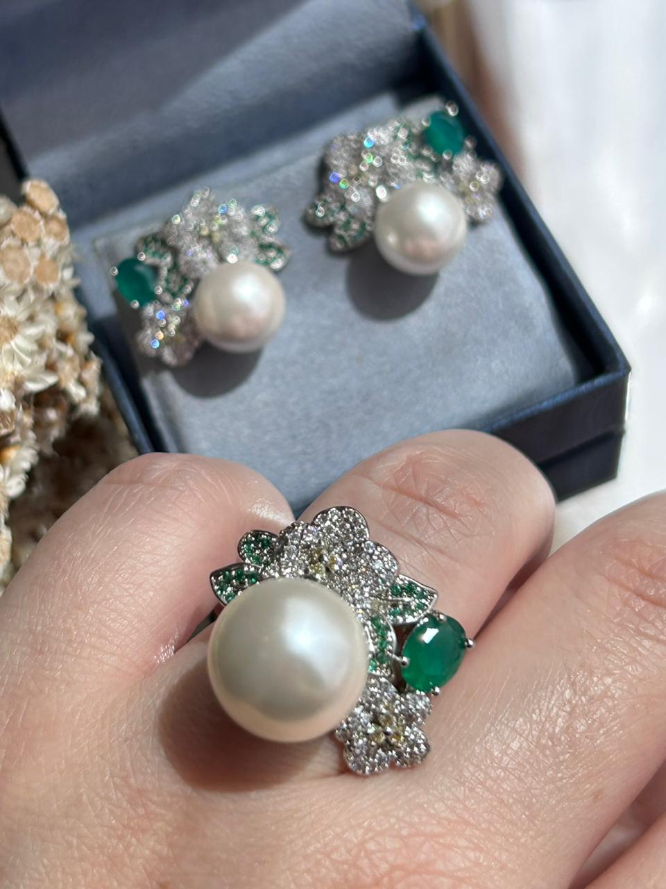 Conjunto Brinco e Anel Pérola e Folhas Verdes