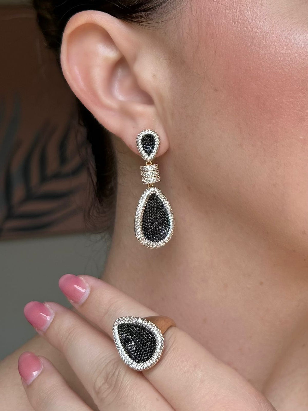 Conjunto Brinco e Anel Classic Onix/Preto