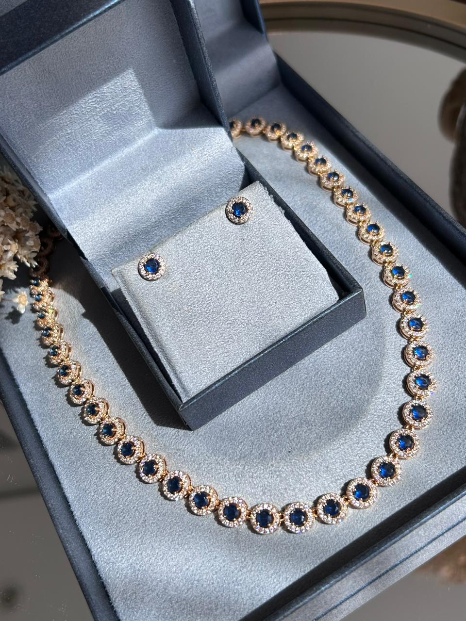 Conjunto Brinco e Colar Riviera Pedras Redondas Azul Safira Dourado