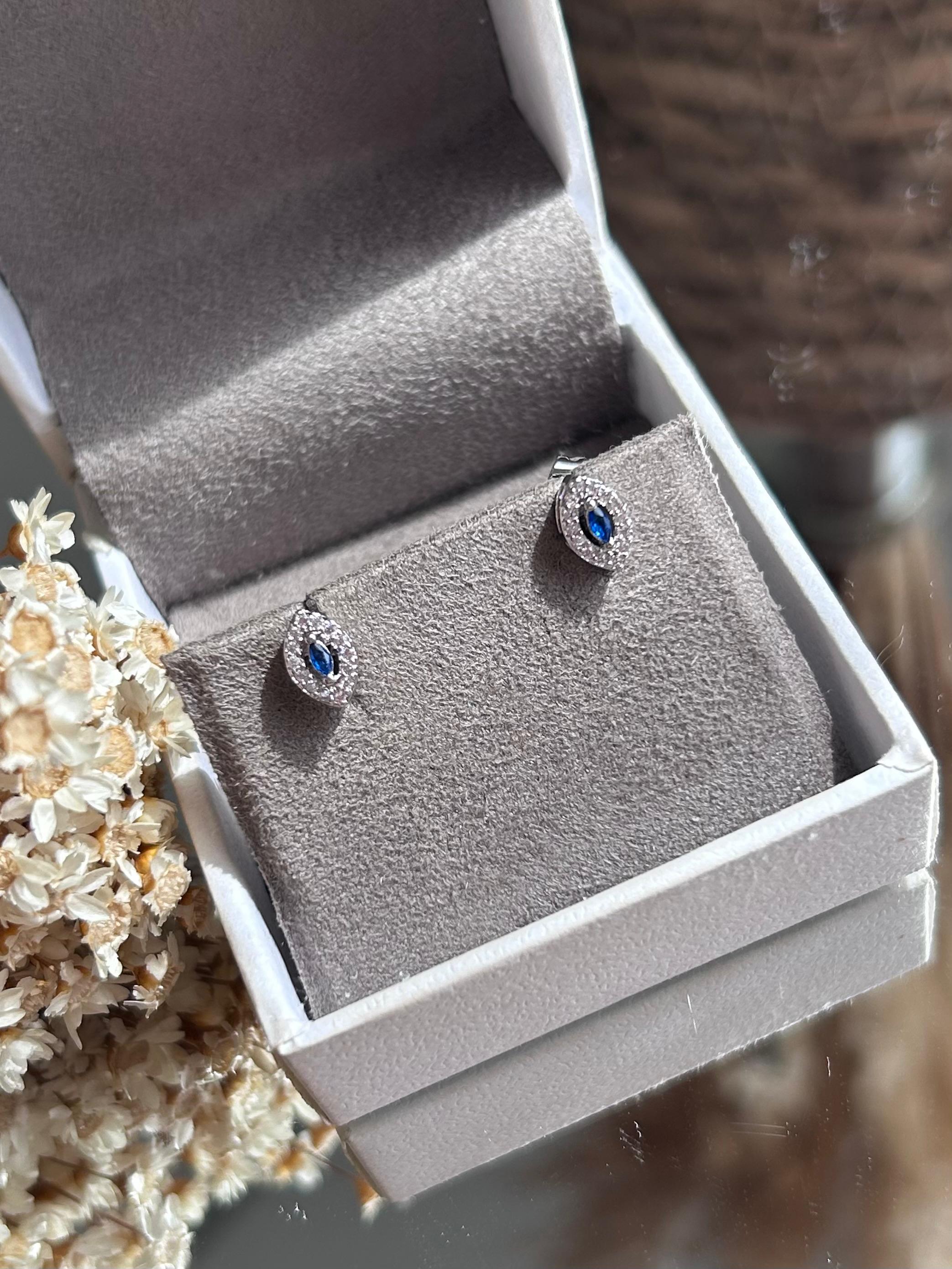 Brinco Solitário Shape Azul Safira