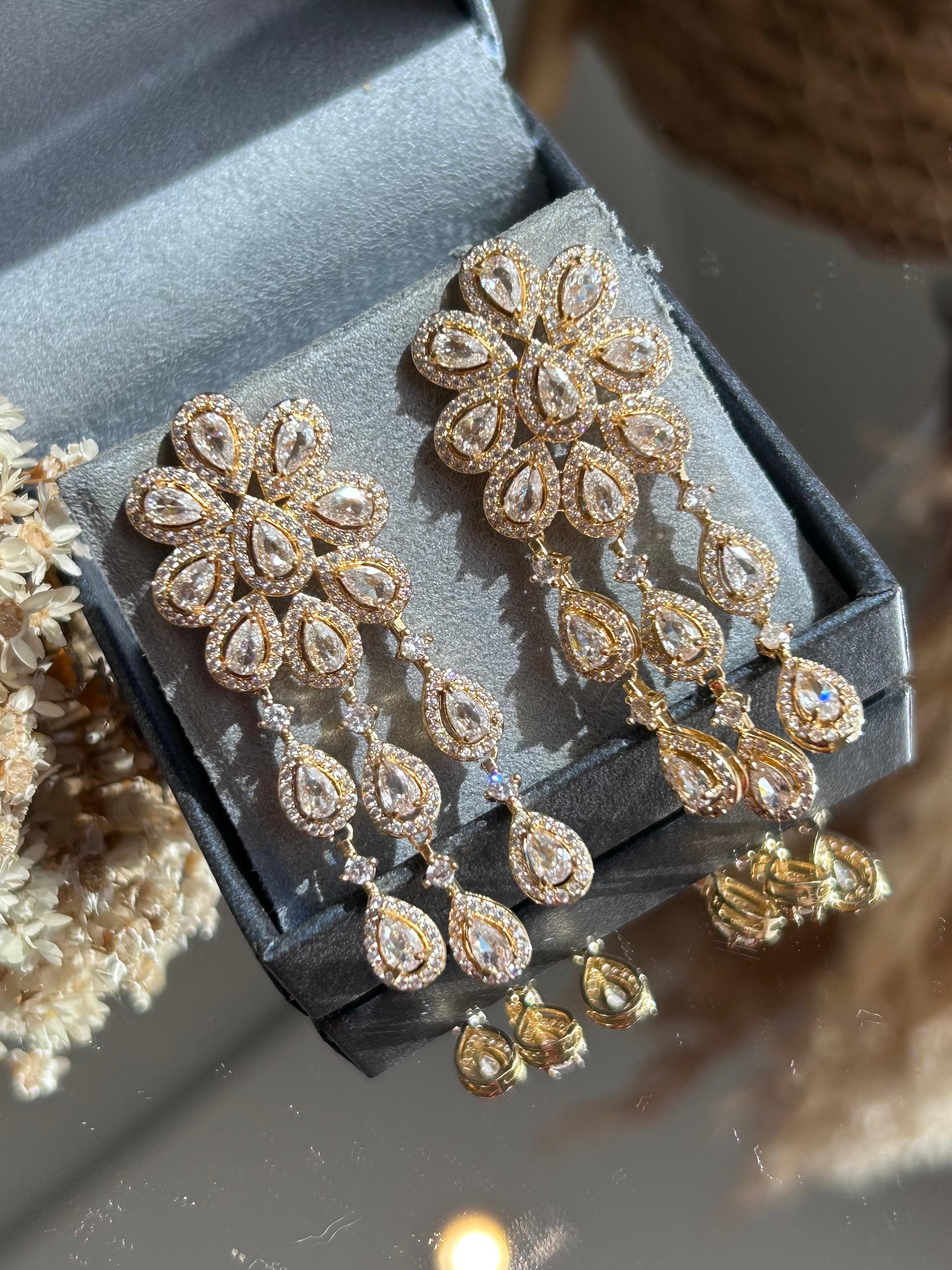 Brinco Elisa Dourado