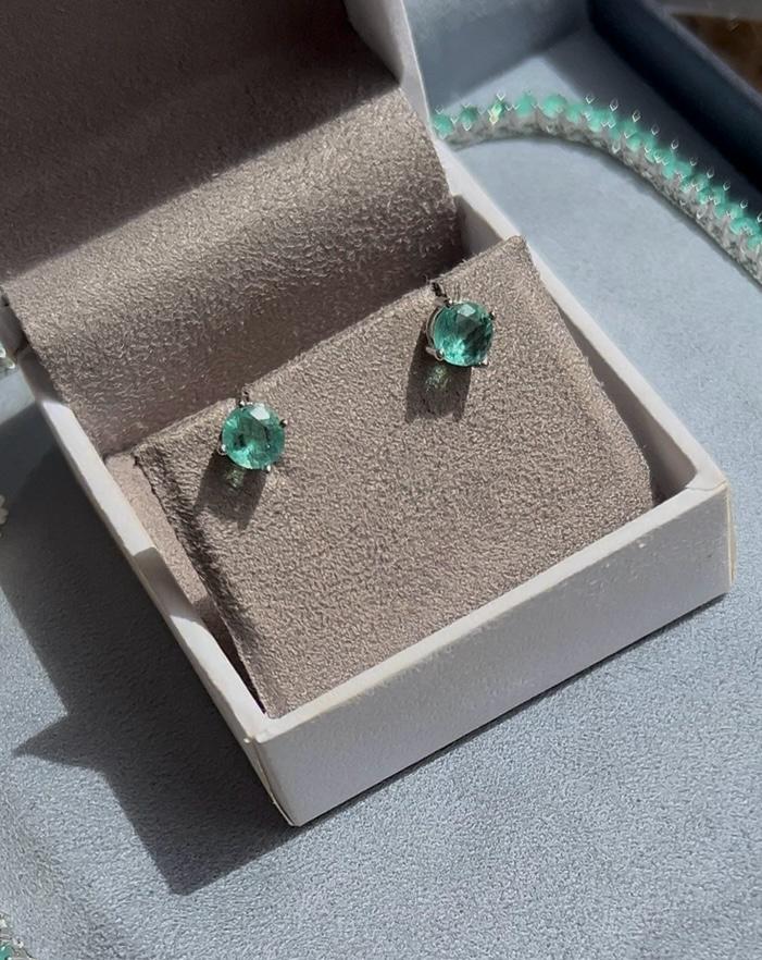 Brinco Solitário cor Tangerina