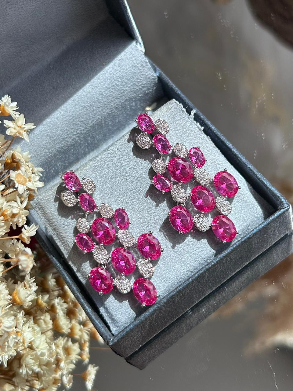 Brinco Romena Safira Rosa