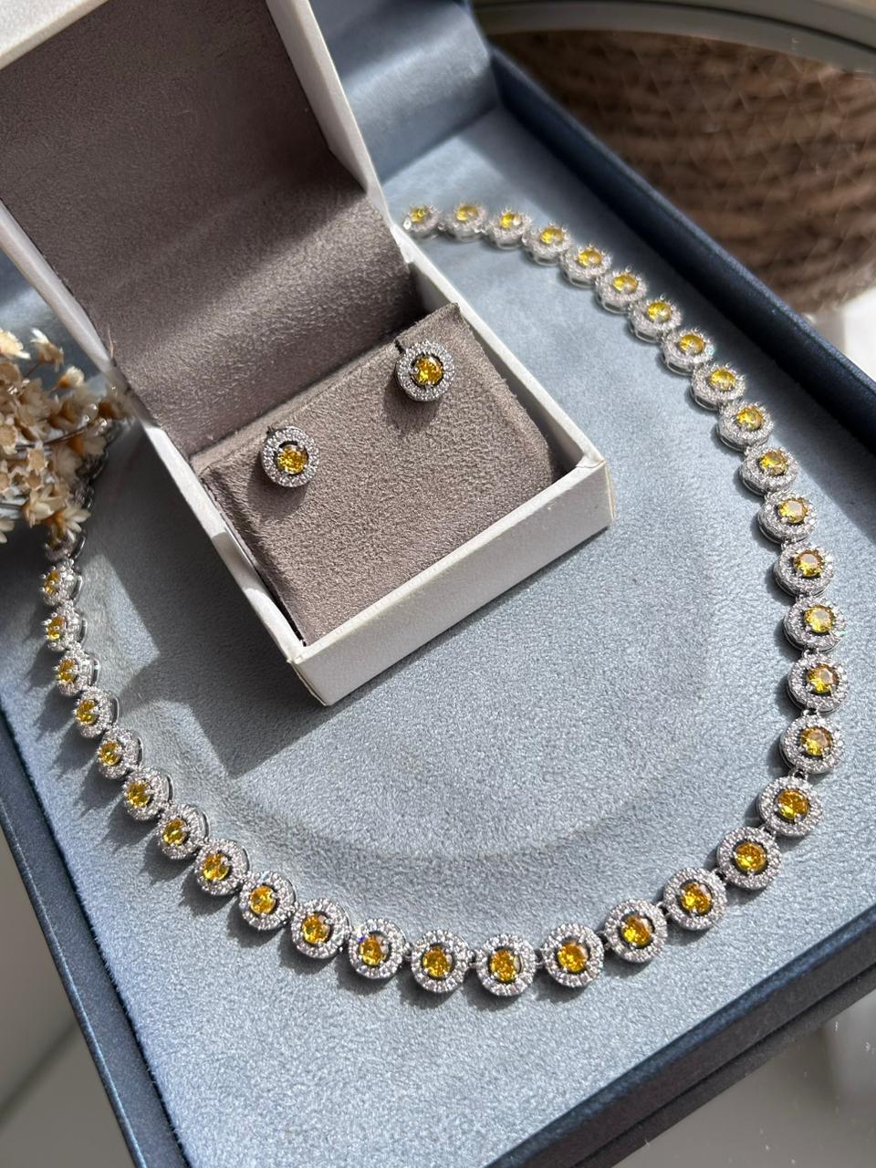 Conjunto Brinco e Colar Riviera Pedras Redondas Fancy Yellow